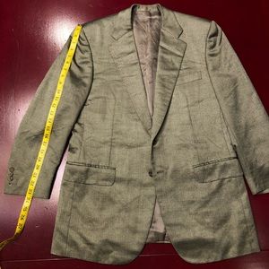 Belvest tan/brown silk and wool herringbone sport jacket